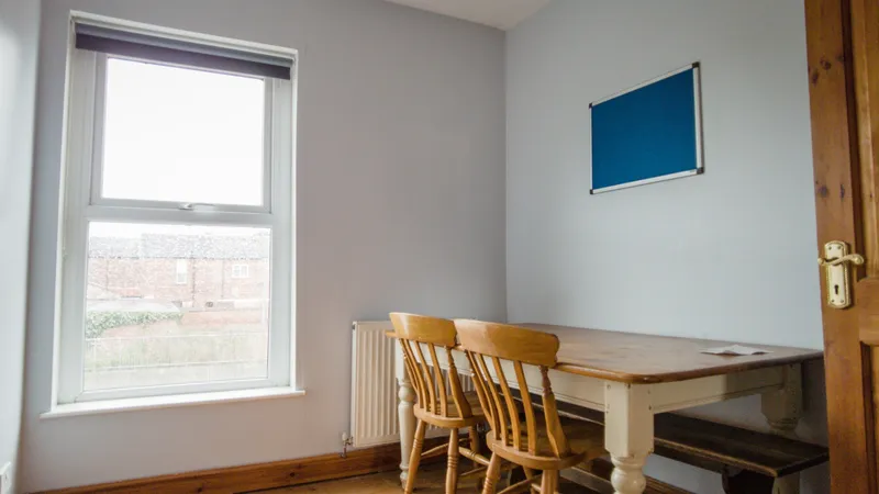 Charming 3 Bedroom House // 2026/7 - Image 8