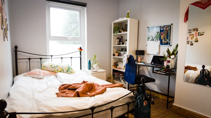 Charming 3 Bedroom House // 2026/7 - Image 10