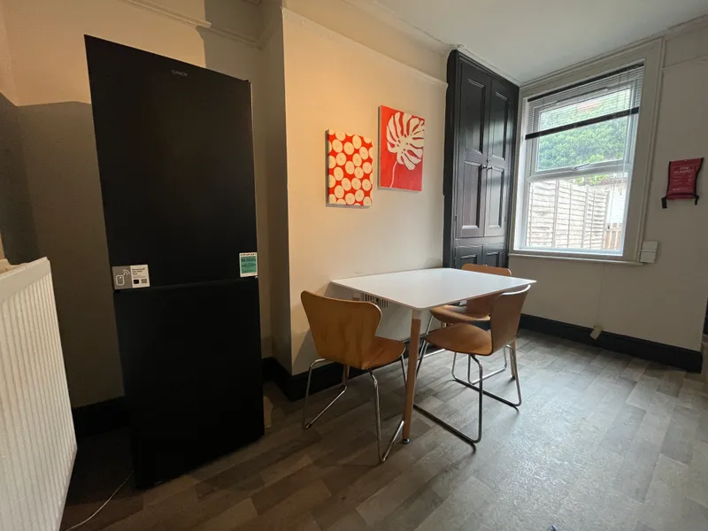 3 Bedroom Student House // 2026/7 - Image 7