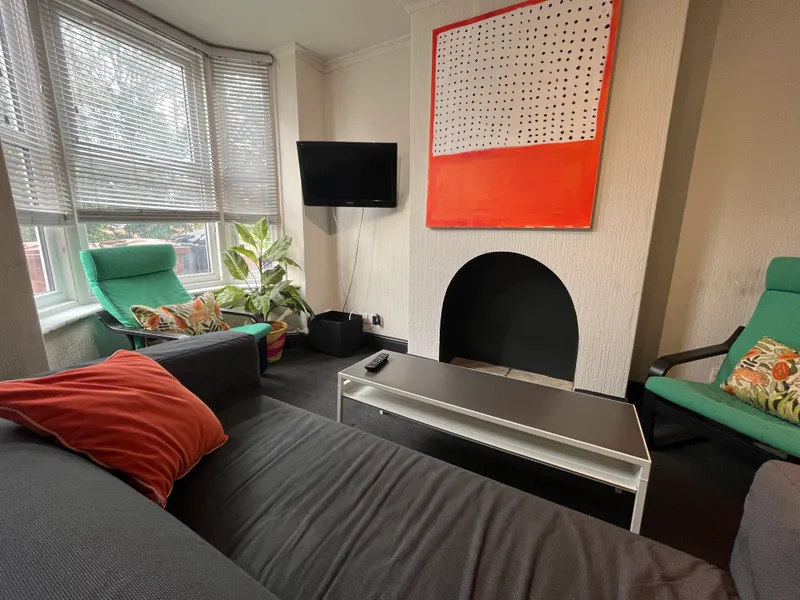 3 Bedroom Student House // 2026/7 - Image 3