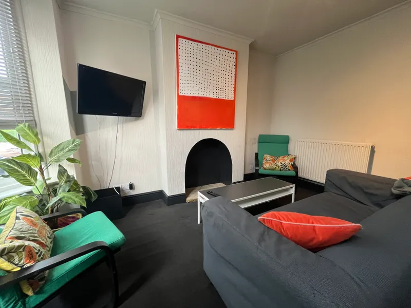 3 Bedroom Student House // 2026/7 - Image 4