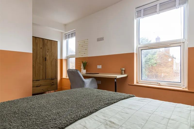 Ripon St // 5 Bed + 5 Bath // All En-suite // Aug 2026 - Image 12