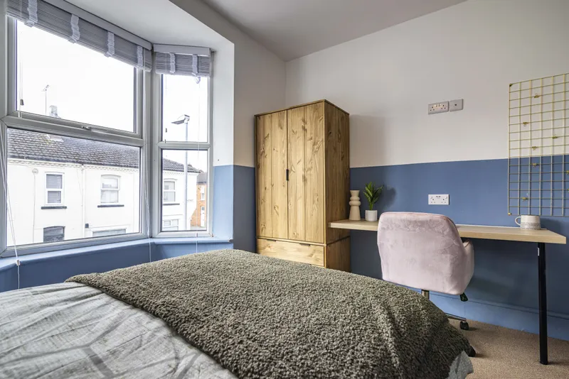 Ripon St // 5 Bed + 5 Bath // All En-suite // Aug 2026 - Image 8