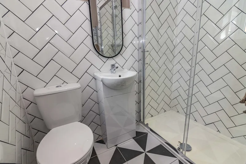 Ripon St // 5 Bed + 5 Bath // All En-suite // Aug 2026 - Image 26