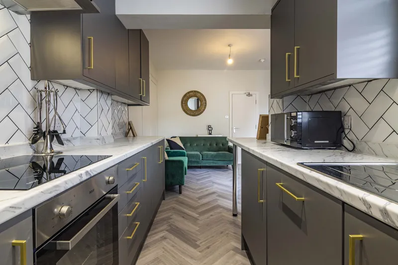 Ripon St // 5 Bed + 5 Bath // All En-suite // Aug 2026 - Image 23