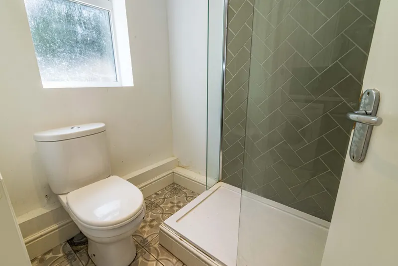 Stylish 4 Bedroom House // 2026/7 - Image 13