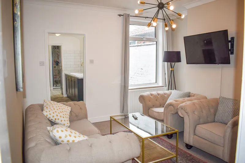 Beautiful 4 Bedroom House // 2026/7 - Image 2