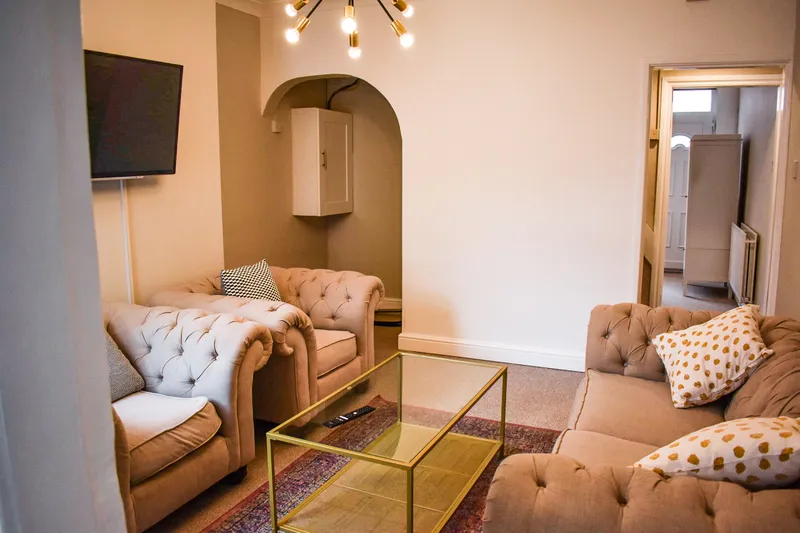 Beautiful 4 Bedroom House // 2026/7 - Image 4