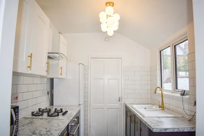 Beautiful 4 Bedroom House // 2026/7 - Image 5