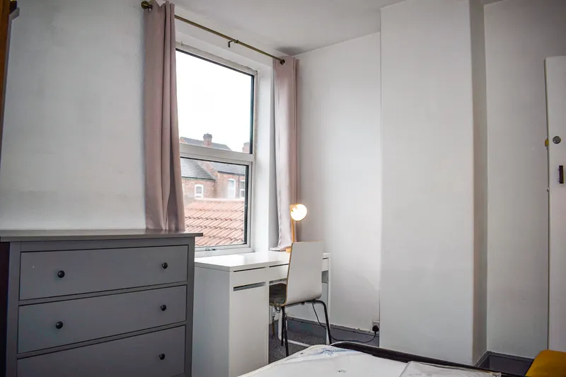 Beautiful 4 Bedroom House // 2026/7 - Image 24