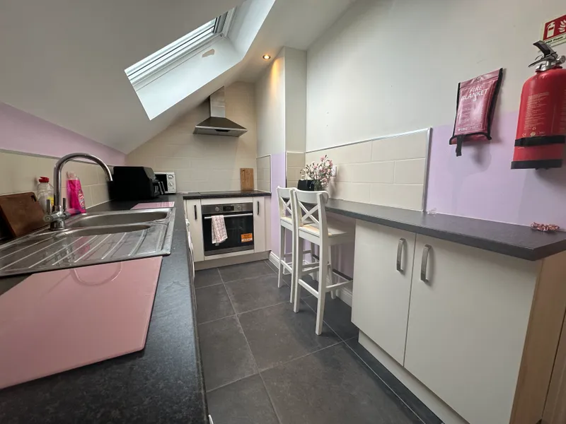 3 Bedroom Ensuite Apartment // 2026/7 - Image 2