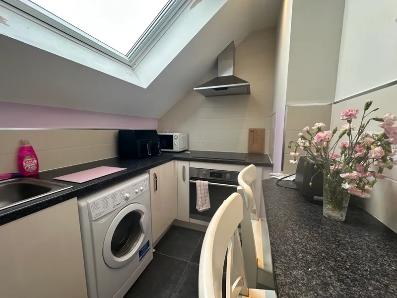 3 Bedroom Ensuite Apartment // 2026/7 - Image 8