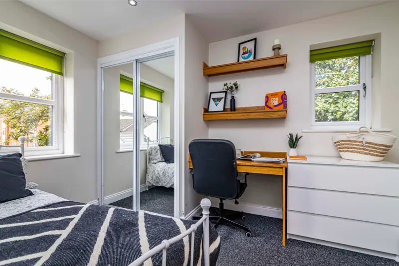 4 Bed Ensuite Flat // 2026/7 - Image 6