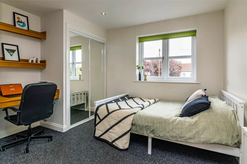4 Bed Ensuite Flat // 2026/7 - Image 16