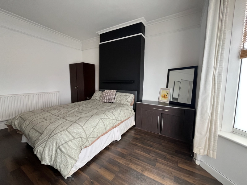 8 Far Wharf, LN1 1TJ - 3 BED *BED 1 AVAILABLE* - Thumbnail 2