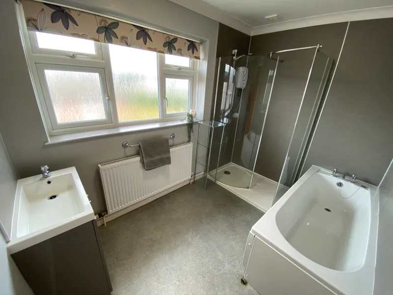 Large 6 Bed  Student House // JUL 2026 - Image 7