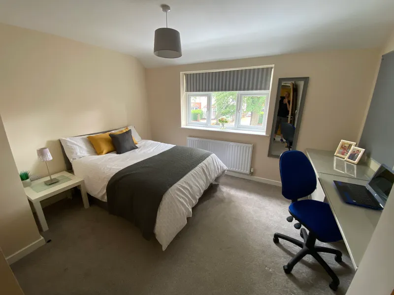 Large 6 Bed  Student House // JUL 2026 - Image 5