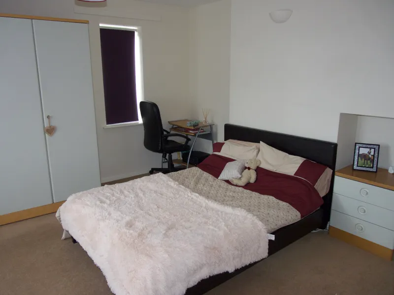 Large 6 Bed  Student House // JUL 2026 - Image 5