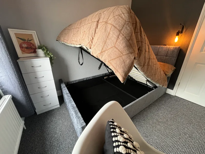 Newly Renovated // Kesteven St // 4 Bed // AUG 2026 - Image 11
