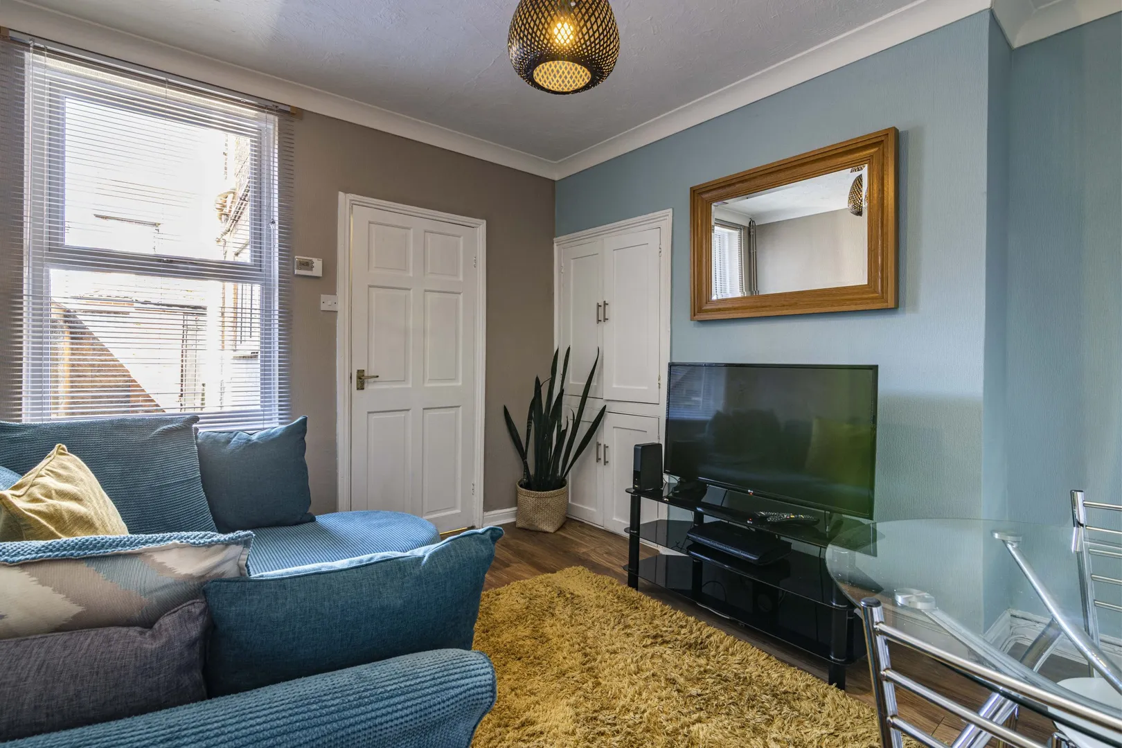 Thesiger St // 3 Bed // AUG 2026 - Image 1