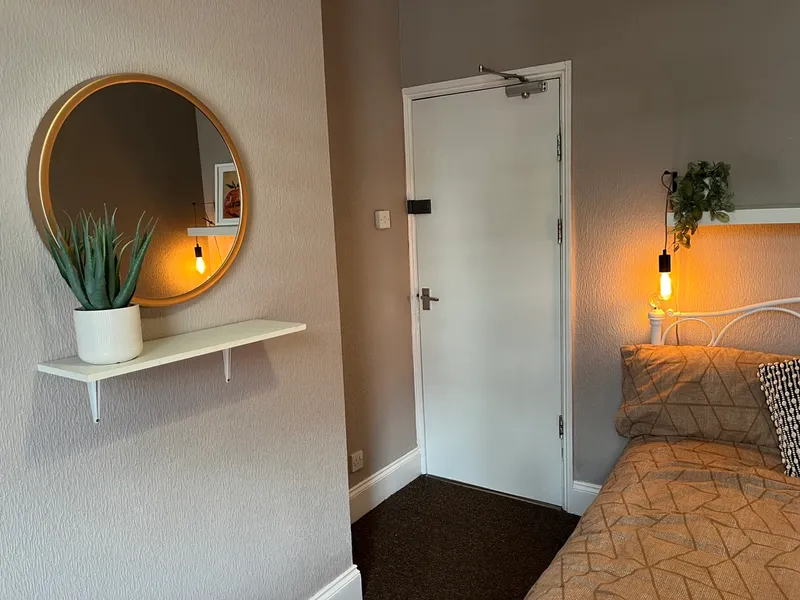 Kesteven St // 4 Bed // AUG 2026 - Image 15