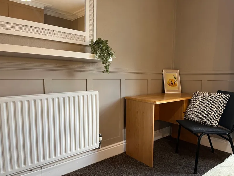 Kesteven St // 4 Bed // AUG 2026 - Image 17