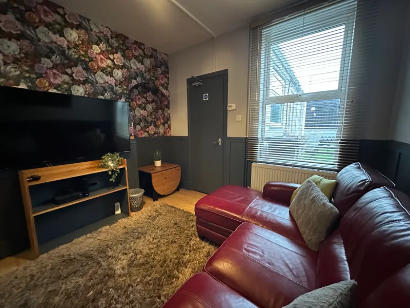 Ripon St // 4 Bed // SEPT 2026 - Image 7