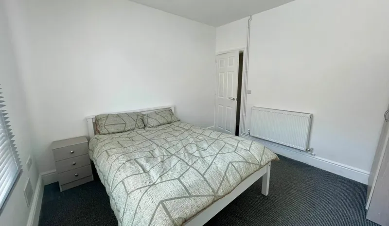 Eastfield St // 3 Bed // JUNE 2026 - Image 10