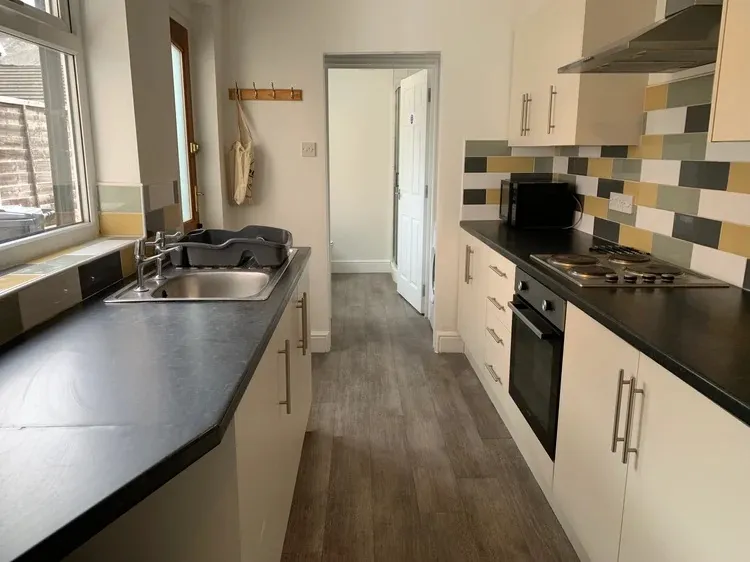 Turner St // 3 Bed // SEPT 2026 - Image 2