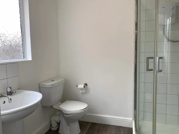Turner St // 3 Bed // SEPT 2026 - Image 6