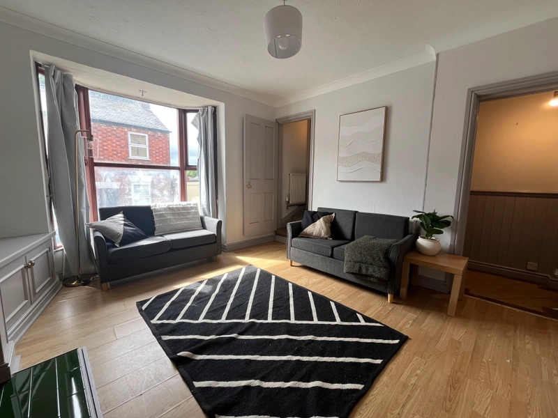 Spare rooms in the West end - View Now - Thumbnail 10
