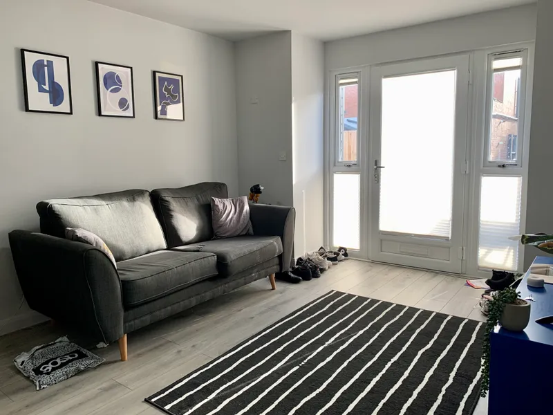 2 BED STUDENT PROPERTY / 26/27 - Image 2