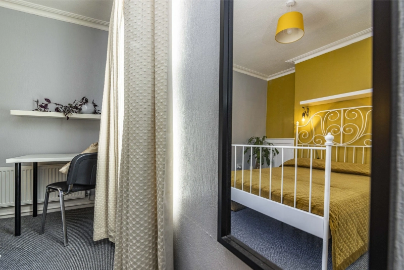 Thesiger Street, LN5 7UW - 2 Bed - Thumbnail 9