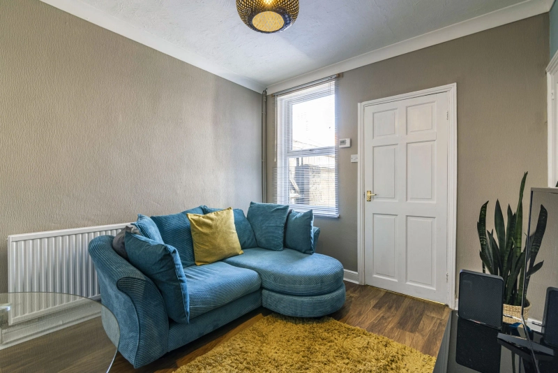 Thesiger Street, LN5 7UW - 2 Bed - Thumbnail 7