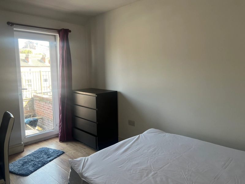 6 bedroom student house - Lenton  (Clifford Street) - Thumbnail 13