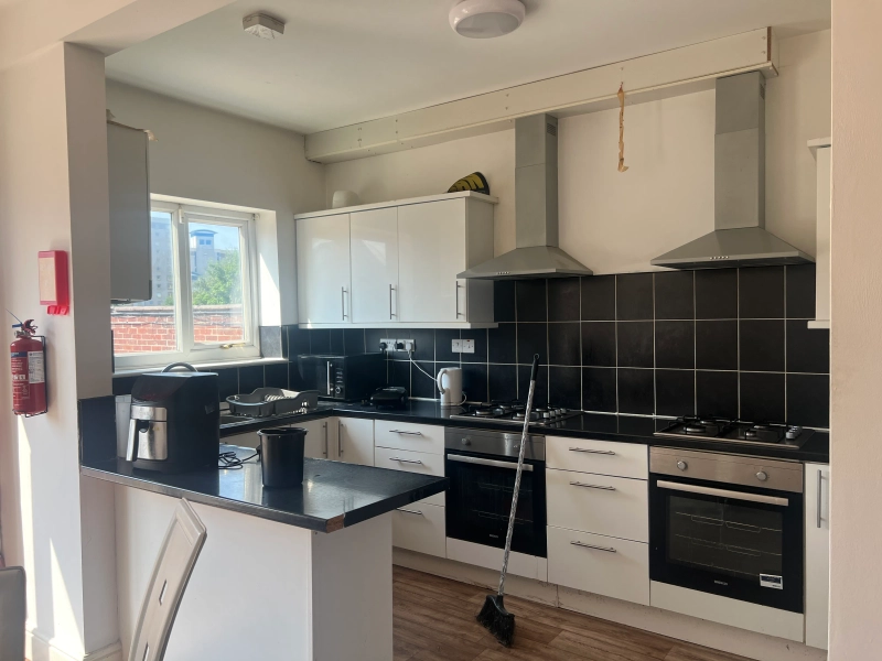 6 bedroom student house - Lenton  (Clifford Street) - Thumbnail 15