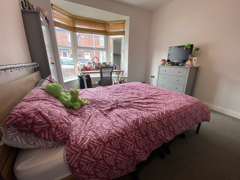 3 Bed - Bills Inclusive - Severn Street - Thumbnail 4