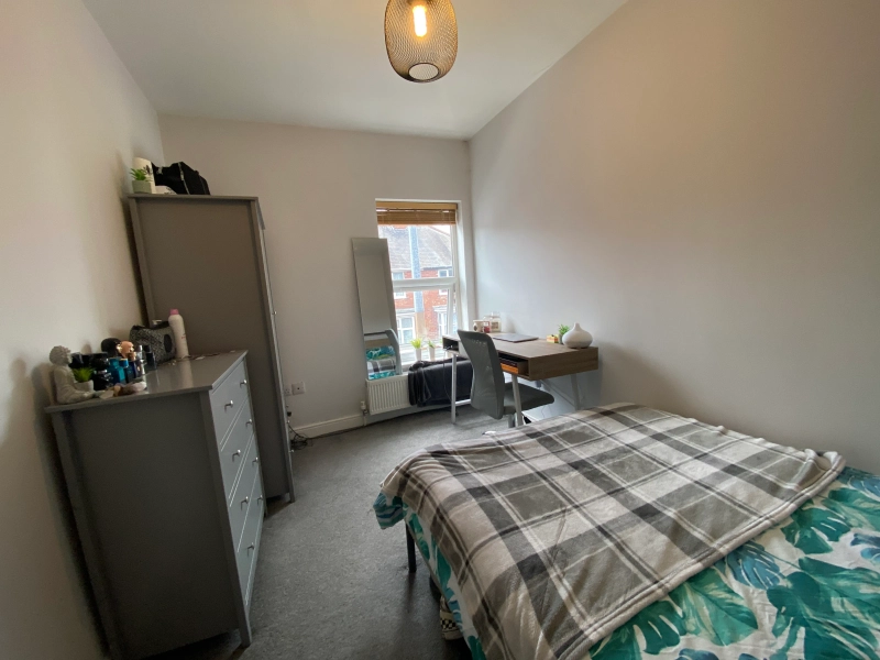 3 Bed - Bills Inclusive - Severn Street - Thumbnail 9