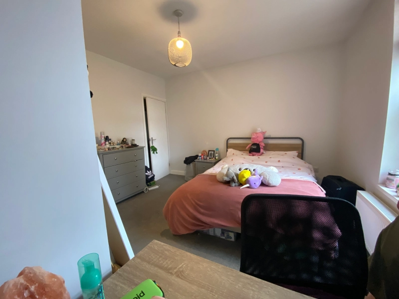 3 Bed - Bills Inclusive - Severn Street - Thumbnail 11