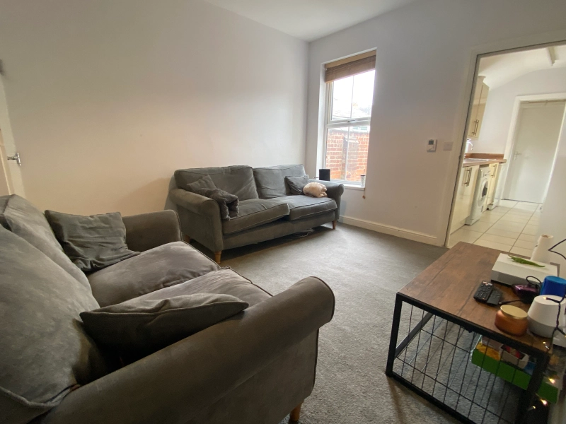 3 Bed - Bills Inclusive - Severn Street - Thumbnail 13