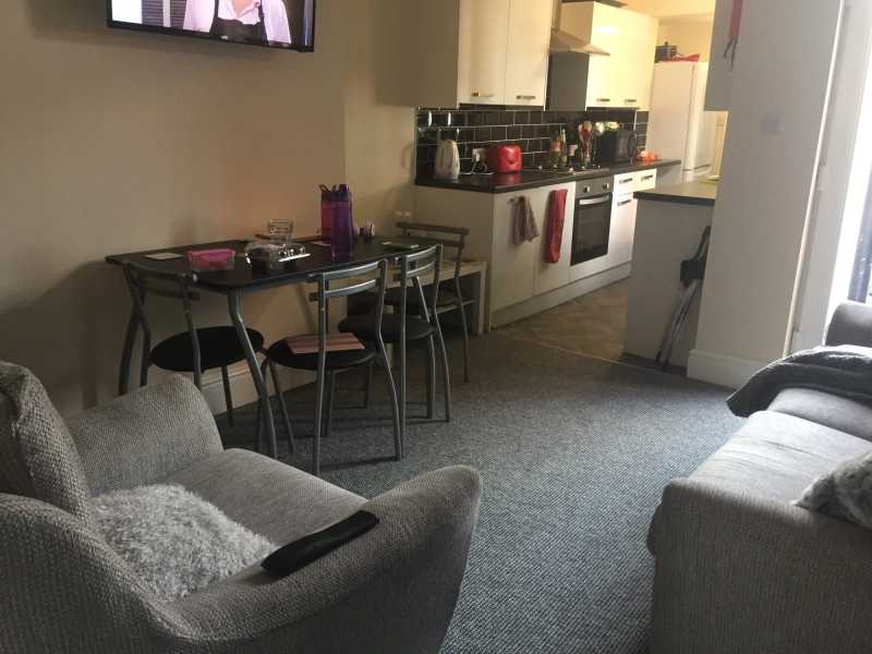 Moor Street - 4 Bed Student Property All Bills Included - Thumbnail 1