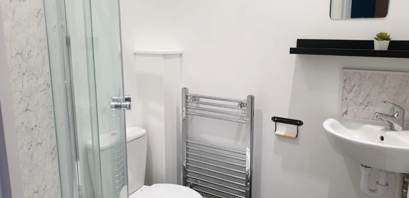 Ensuite - Bills Inclusive - Monson Street - 5 Bed - Thumbnail 11