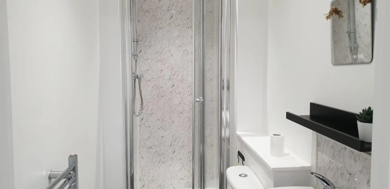 Ensuite - Bills Inclusive - Monson Street - 5 Bed - Thumbnail 5