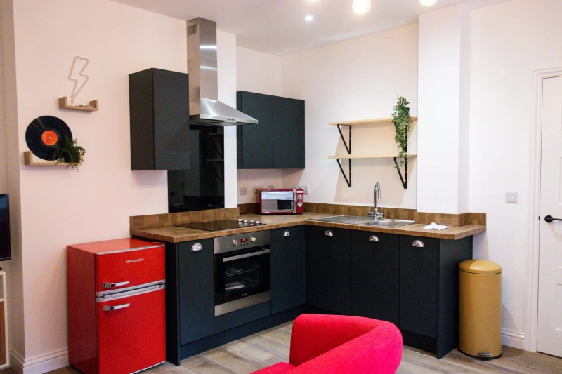 Flat 4 9 Bank Street - Thumbnail 3