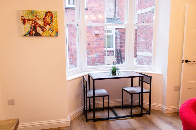 Flat 4 9 Bank Street - Thumbnail 5