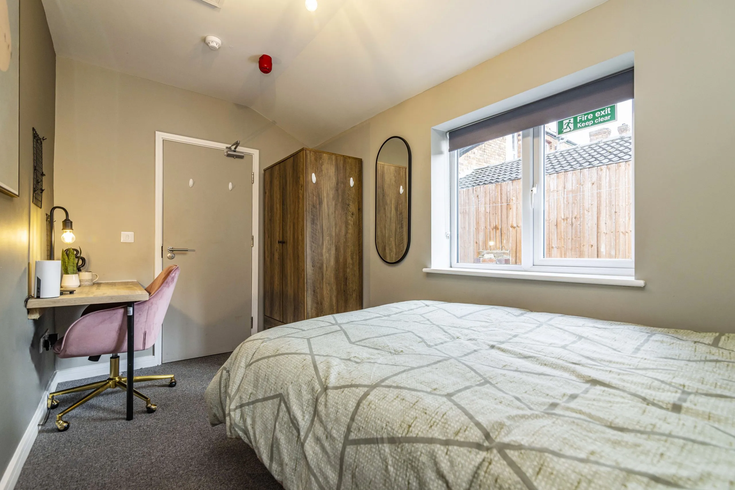 6 Bed Student House - ALL BILLS INCLUDED - Image 1