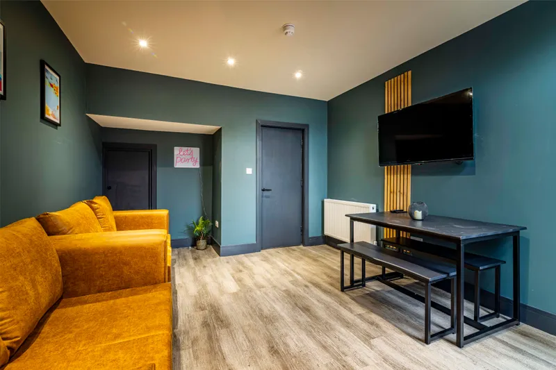 5 BED EN SUITE STUDENT HOUSE // 2026/7 - Image 3