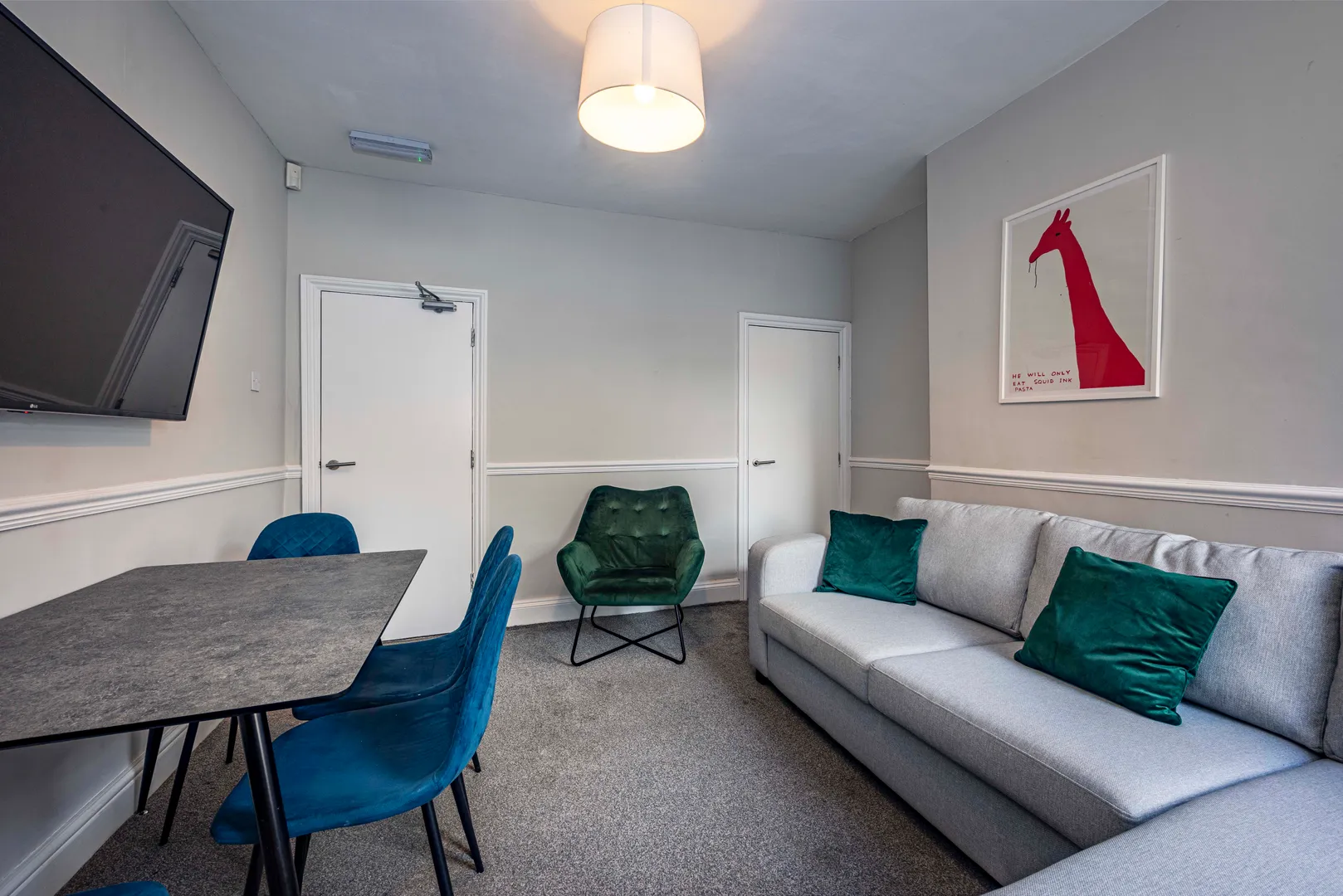 Beeston: Windsor Street  4 bed, 2 bath student house NG9 2BW - Main Image