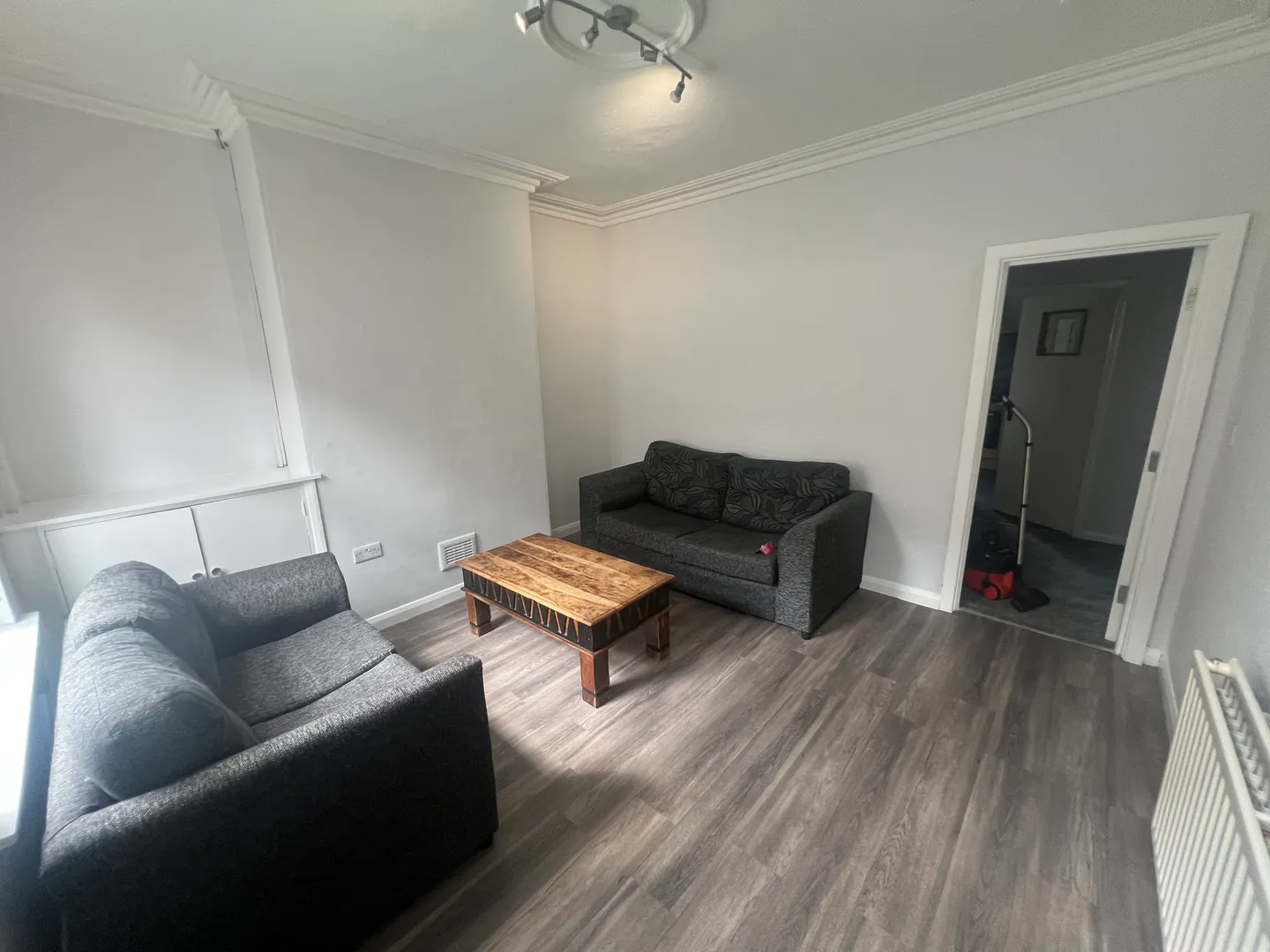 4 Bed / 2 Bath / Student - Palin Street / NG7 5AD - Image 1