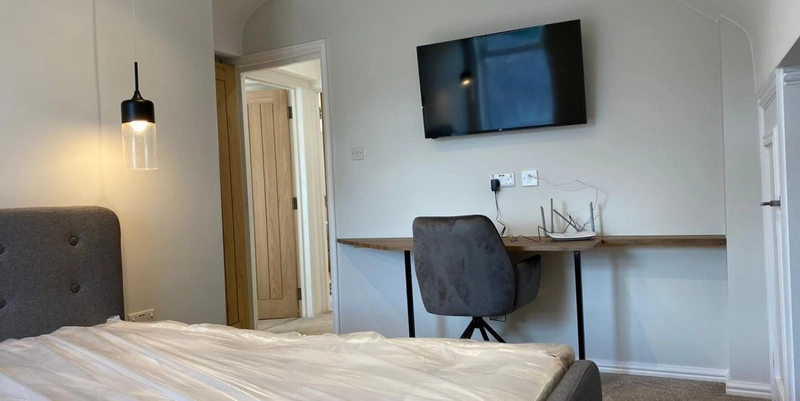 Lenton Boulevard Flat 5 - Luxury 2 Bed Student Apartment - Thumbnail 6